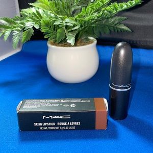 Mac 817 photo satin lipstick